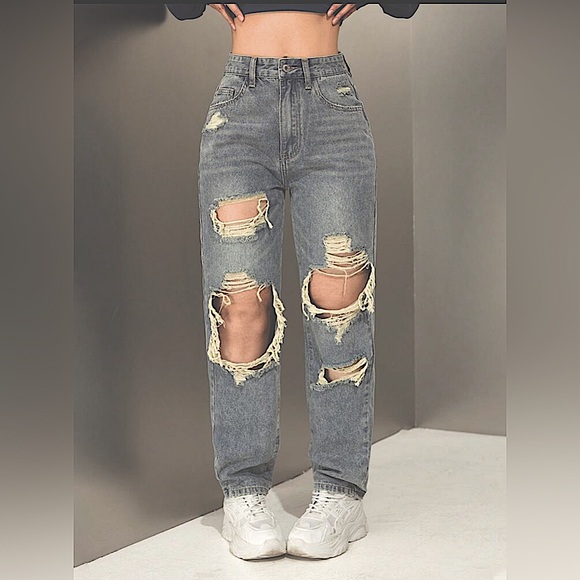 High Rise Blue Distressed Jeans Size Small - Picture 2 of 11